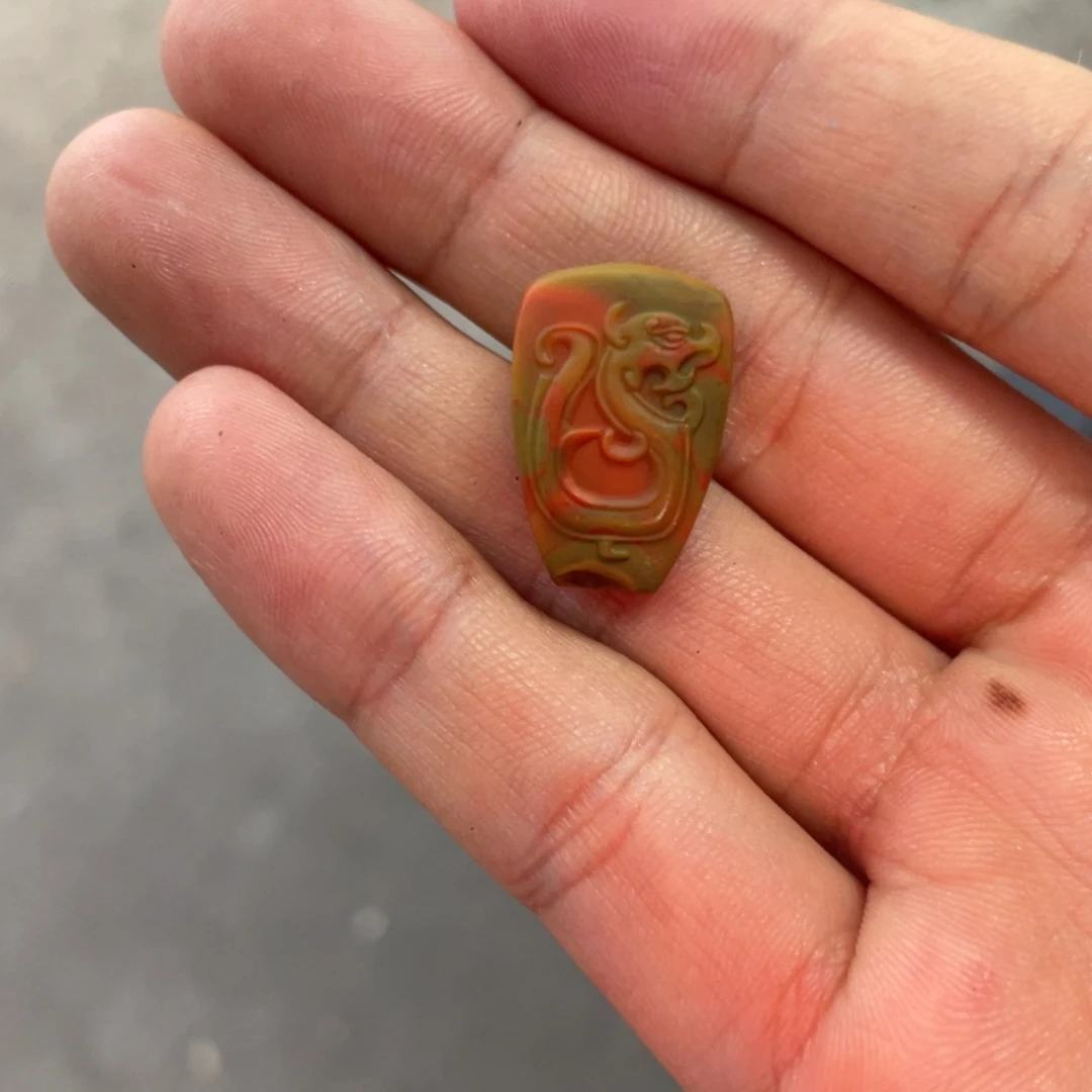 未镶嵌配饰南红玛瑙