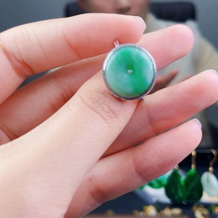 翡翠戒指银S925镶嵌饰品