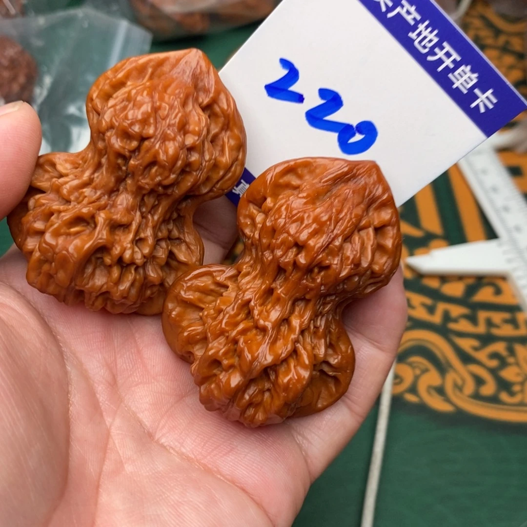文玩核桃把件葫芦