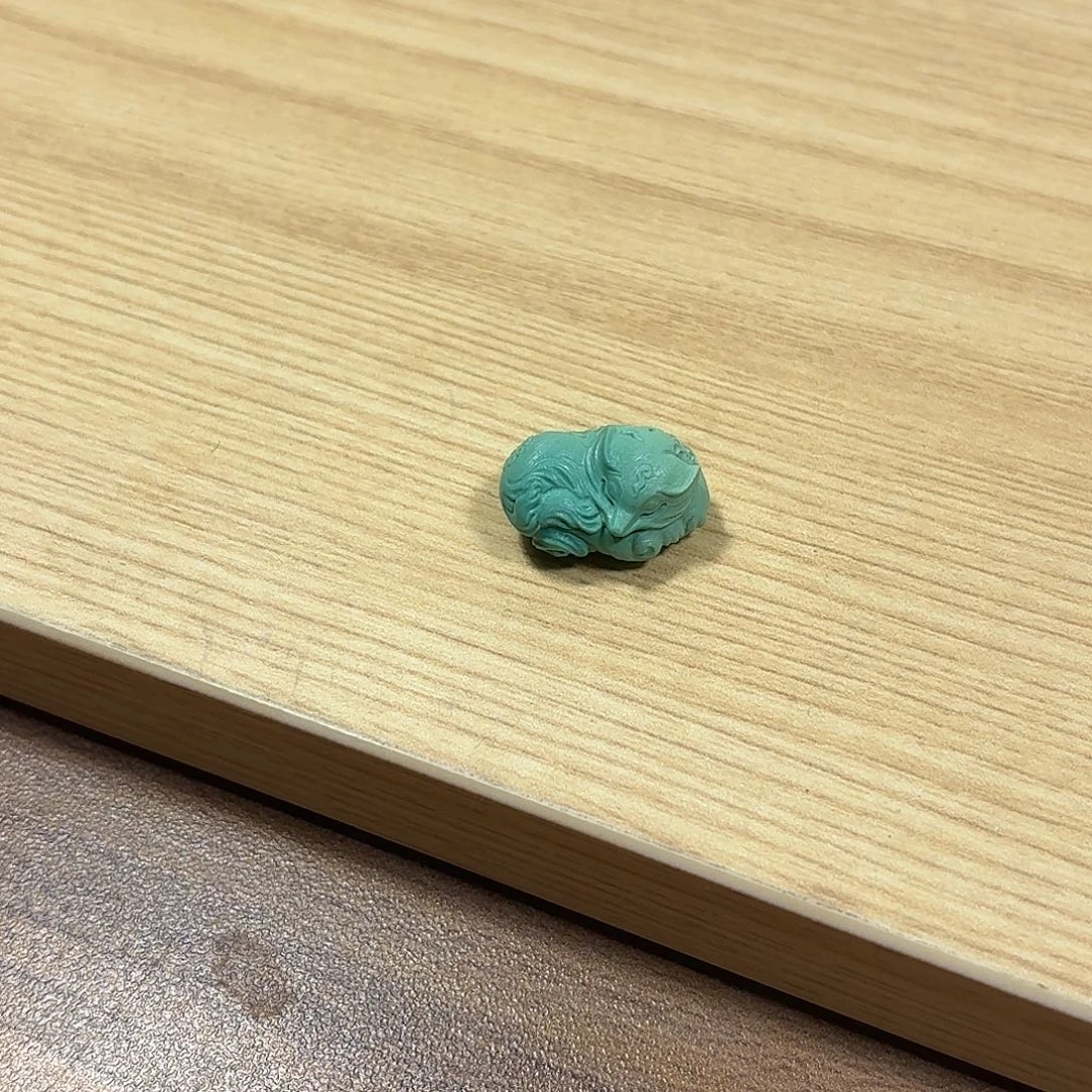 薄***荷绿松石未镶嵌珠宝奇石定金