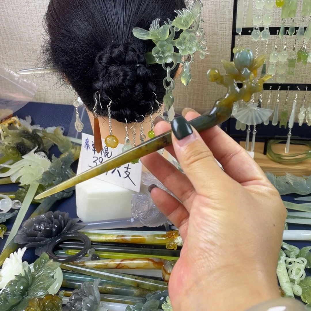 蛇纹石玉未镶嵌发饰