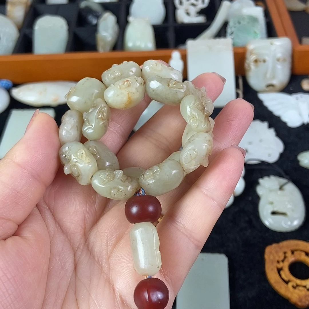 和田玉（糖玉）未镶嵌挂件