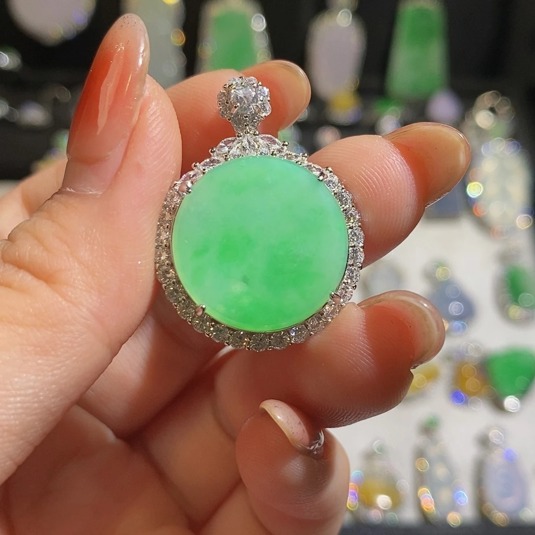 翡翠颈饰银S925镶嵌天然翡翠