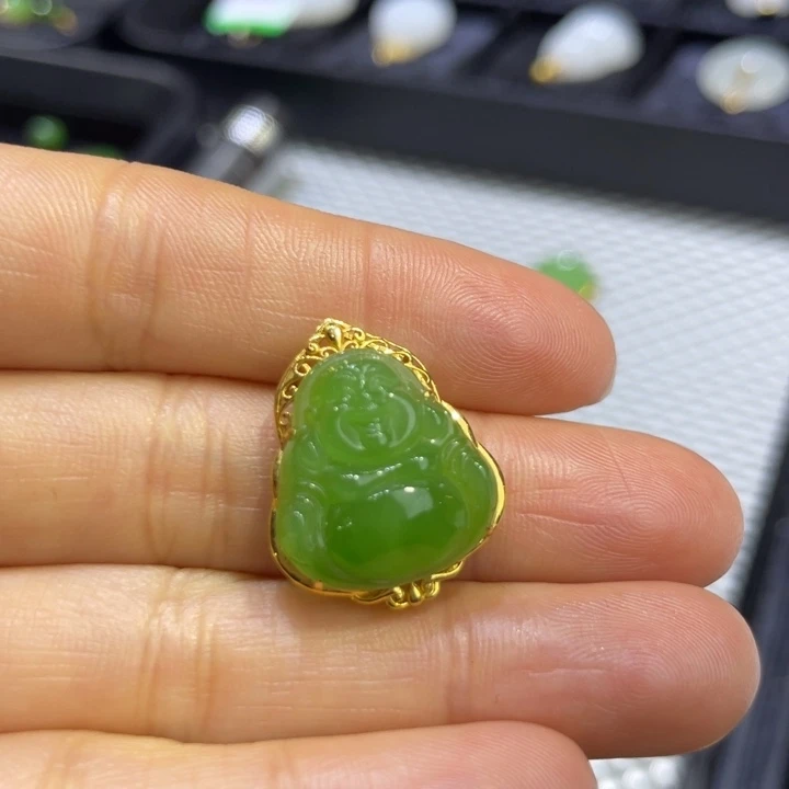 和田玉18K金镶嵌颈饰