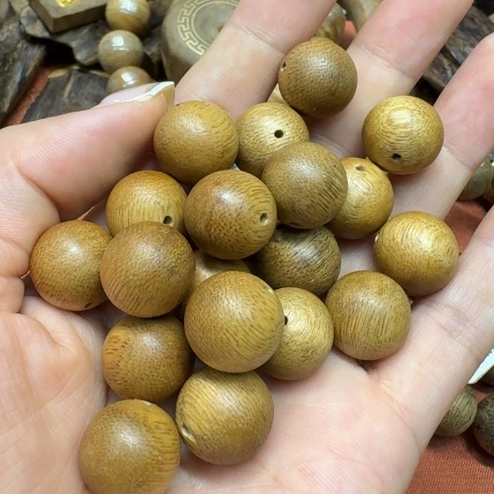 大叶紫檀（黑酸枝木类）