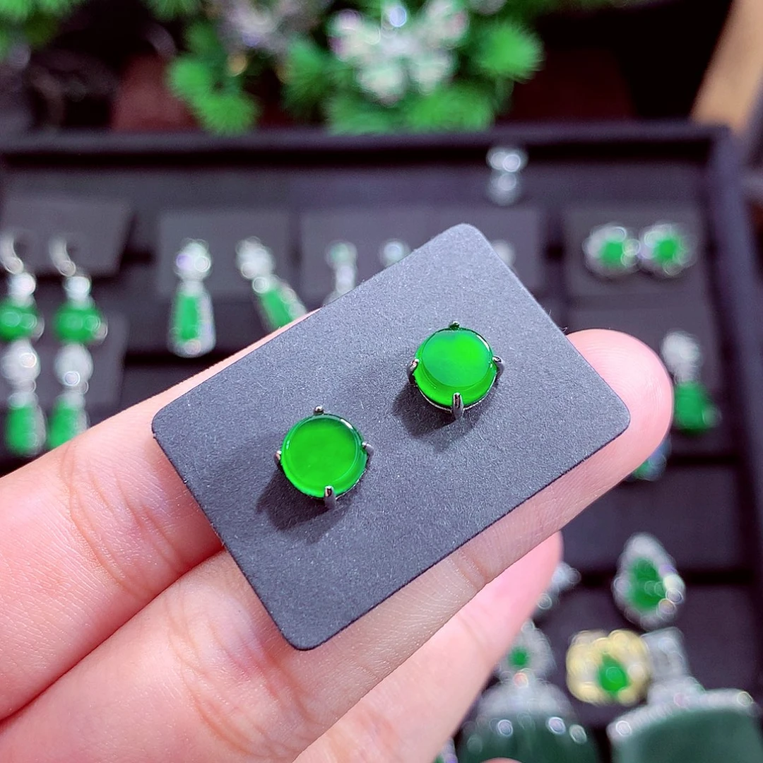 颈饰未镶嵌翡翠天然