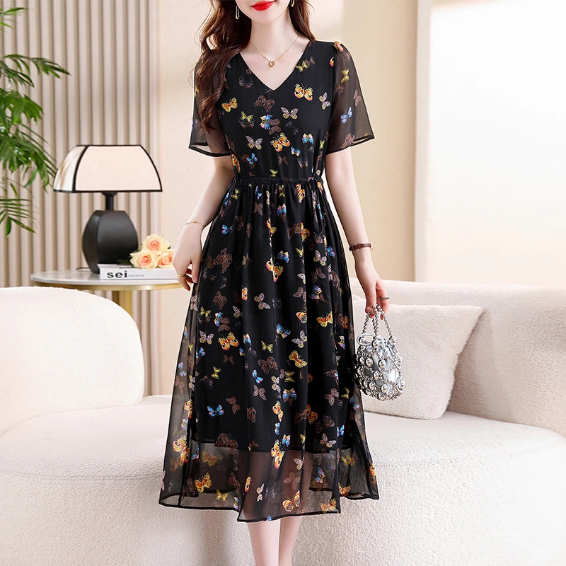 连衣裙夏款2025新款爆款碎花裙减龄v领花边系带显瘦9787