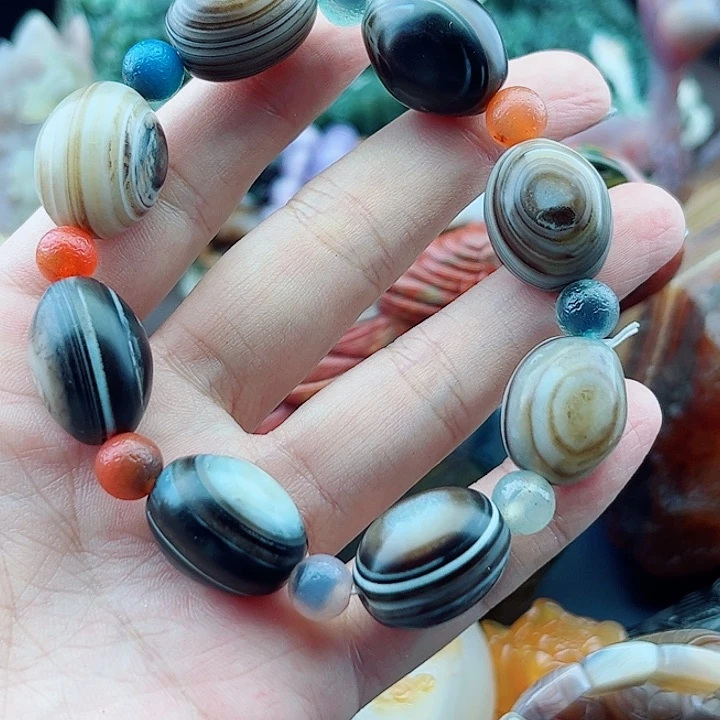 吊坠玛瑙未镶嵌北**鱼