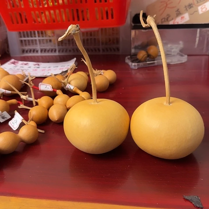 两个小苹果小苹果