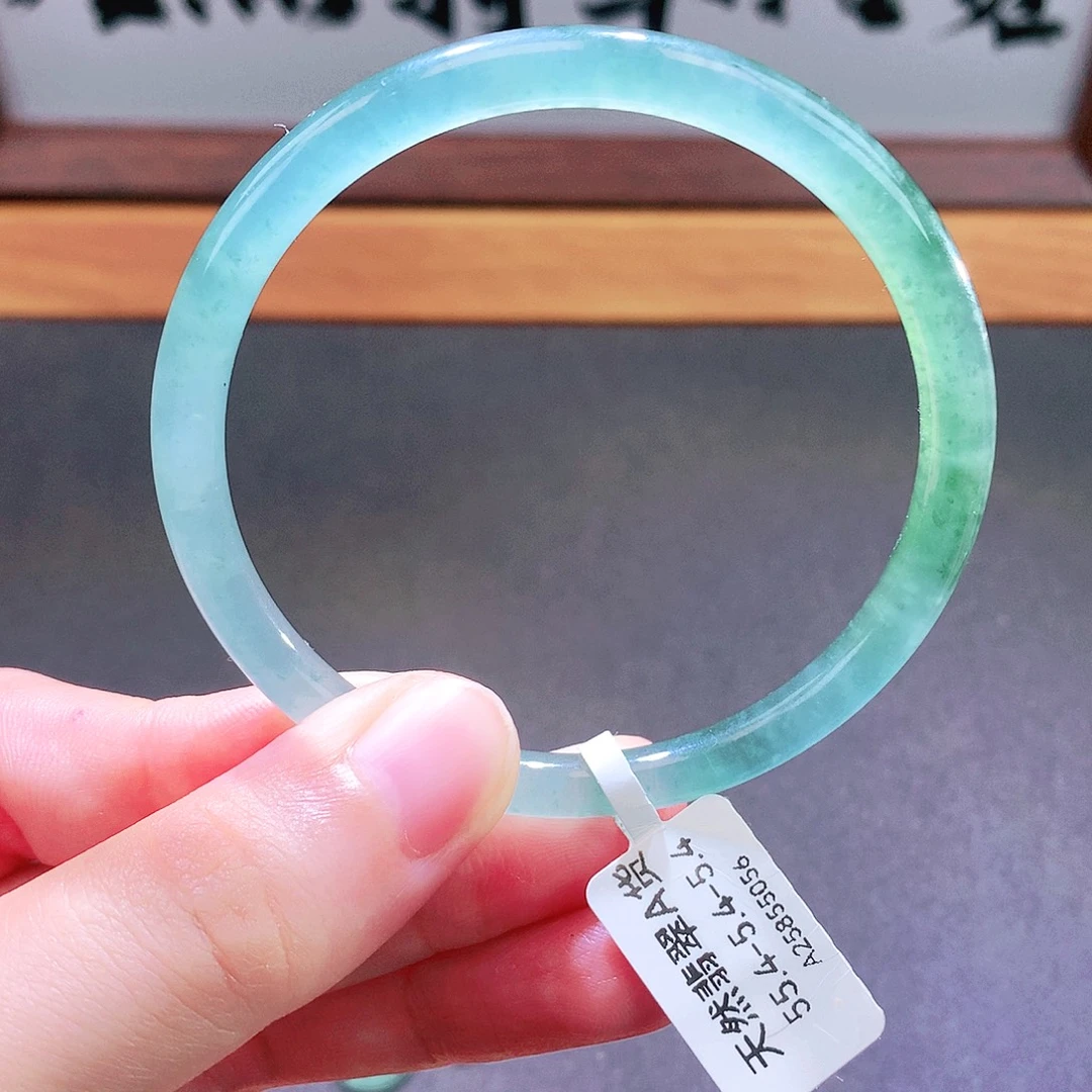 翡翠未镶嵌手镯天然翡翠