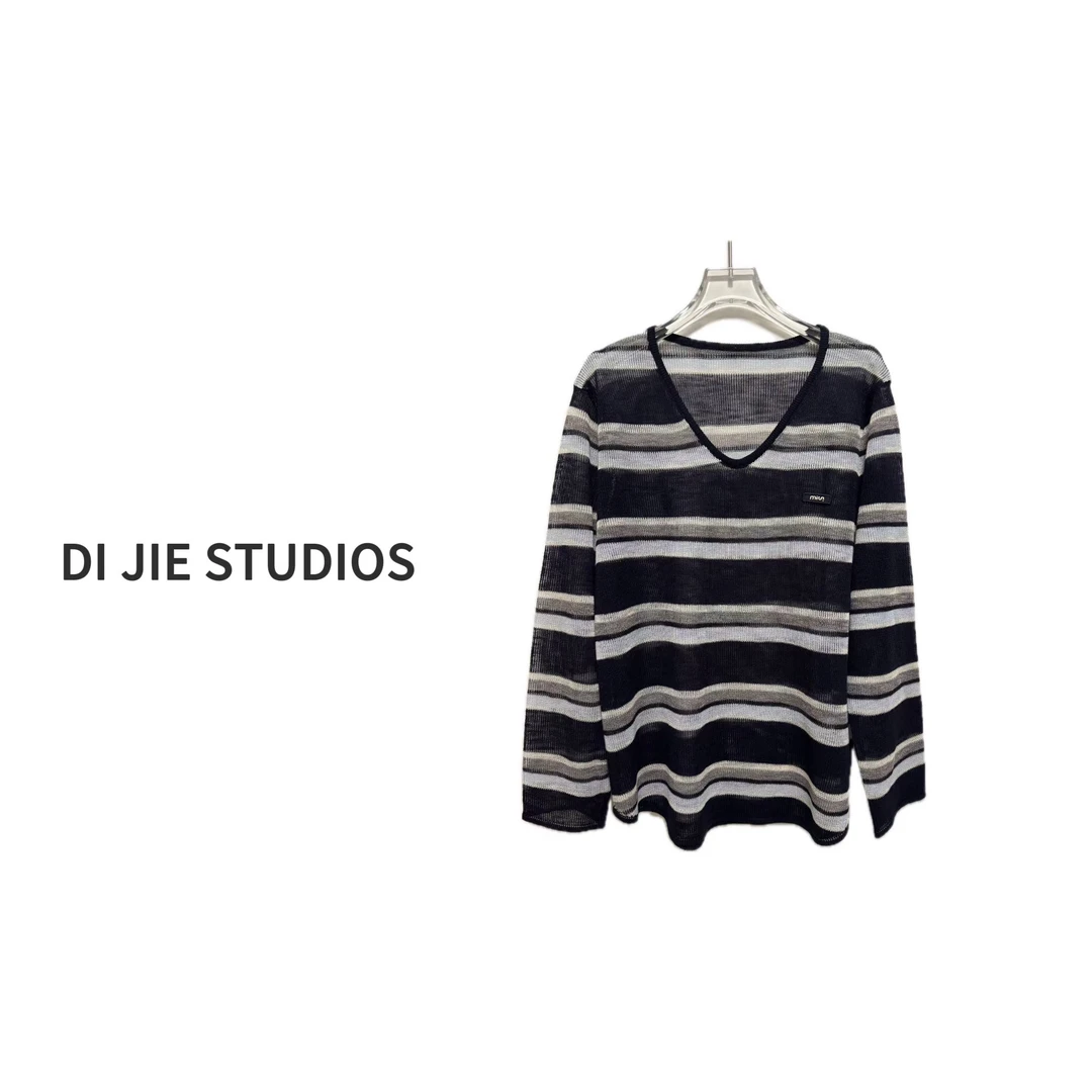 DI JIE STUDIOS夏季新款宽松条纹拼接V领宽松针织防晒罩衫#25702
