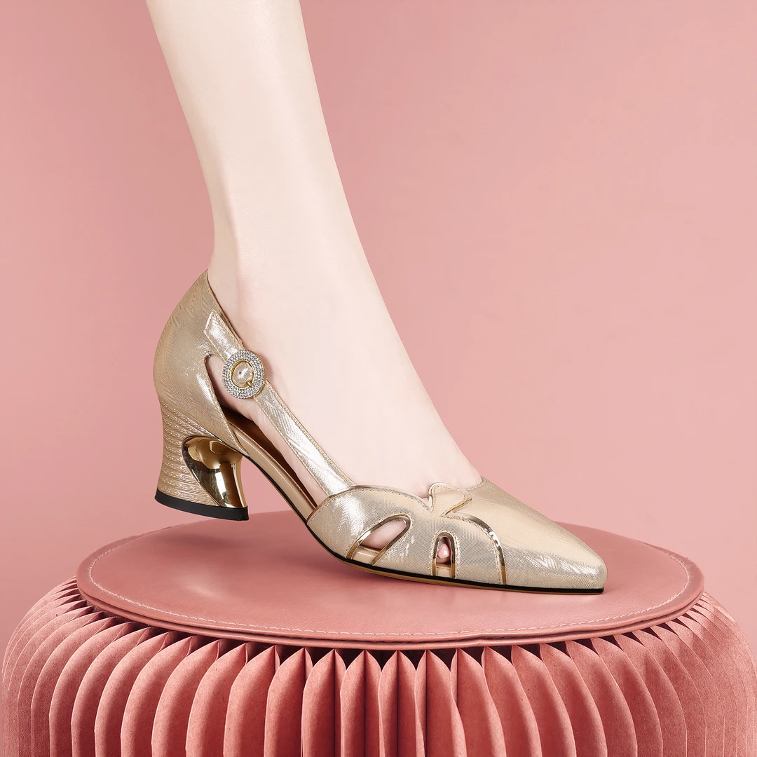 梵芮诗2025新款尖头中空春夏季设计轻奢洋气时装单鞋-J2032