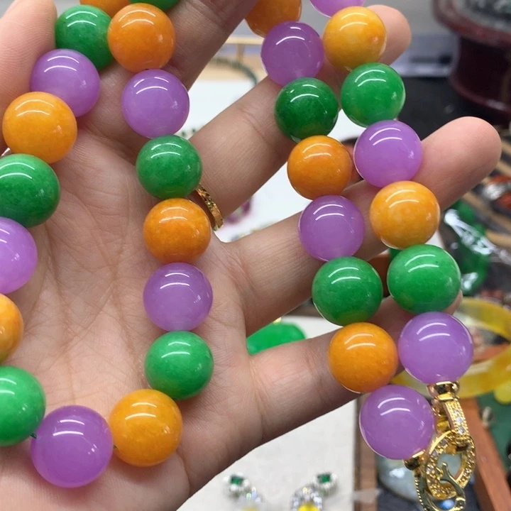 颈饰未镶嵌翡翠吊坠