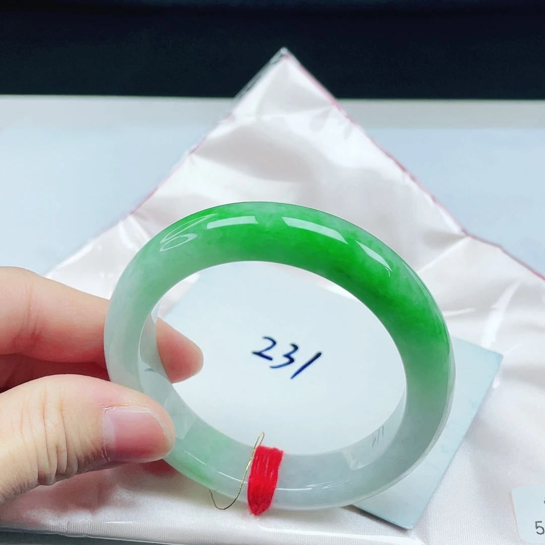 翡翠未镶嵌手镯54➕圈口