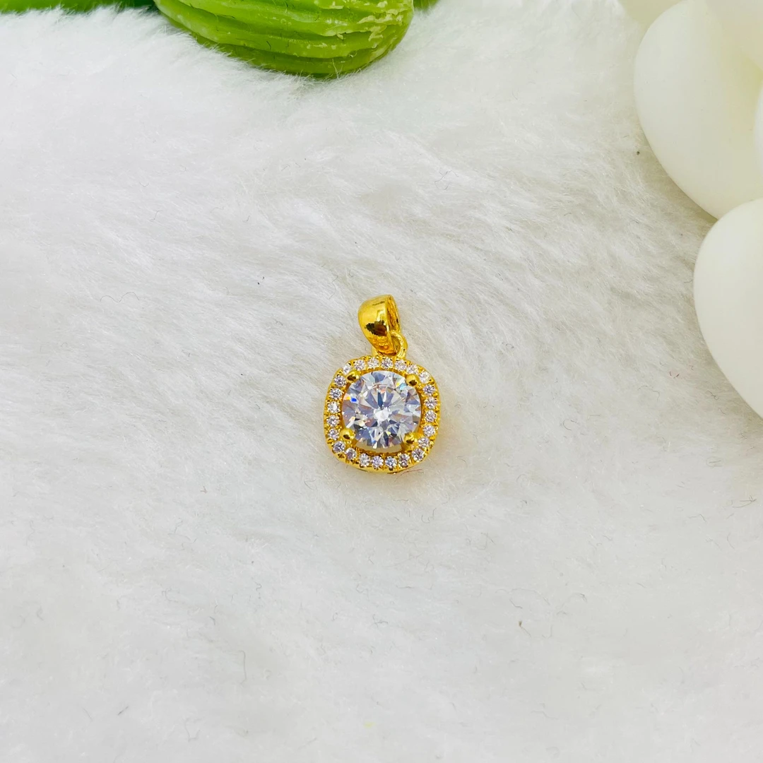 足金5G工艺  镶嵌方糖吊坠 附加费238