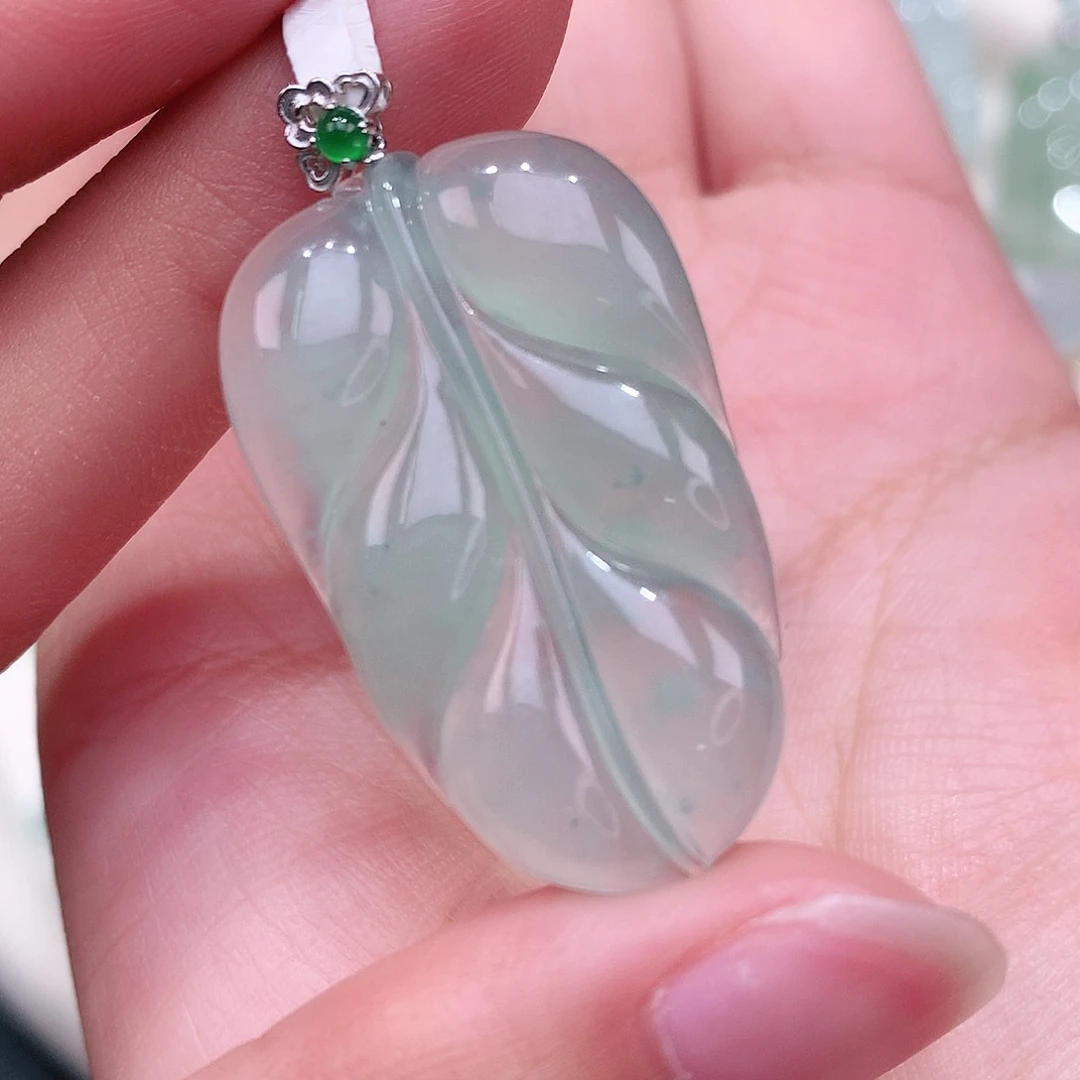 颈饰18K金镶嵌翡翠34.4-21.6-4.2