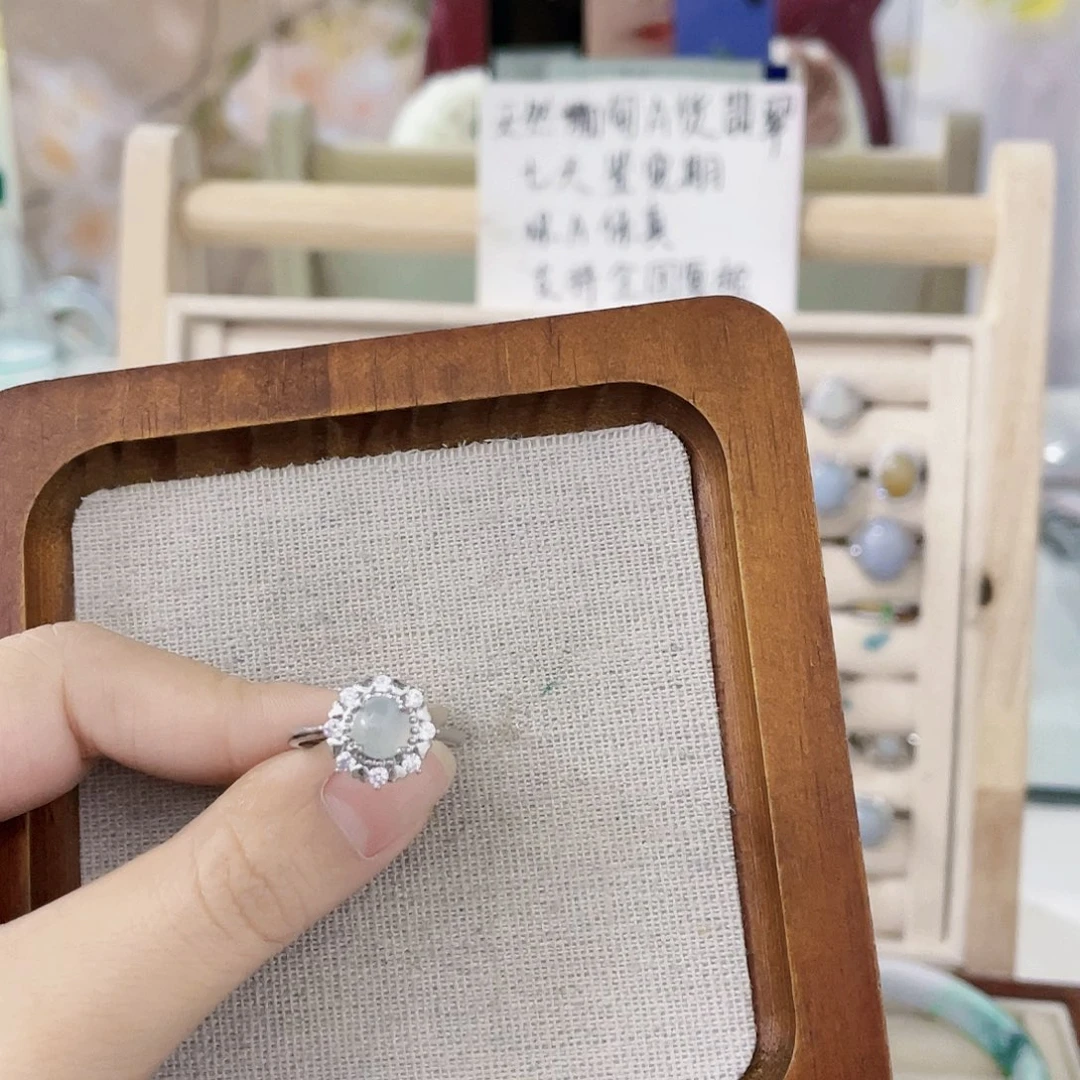 颈饰未镶嵌翡翠天然翡翠Ａ货