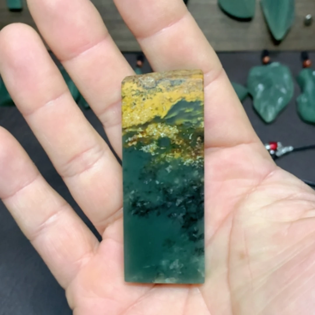 【闪购商品】颈饰未镶嵌岫岩河磨玉（透闪石质玉）