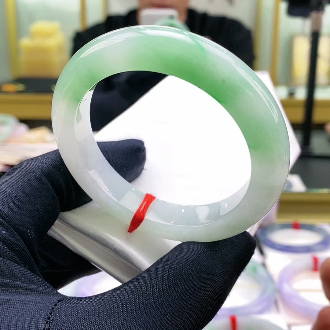 【闪购商品】未镶嵌手镯翡翠
