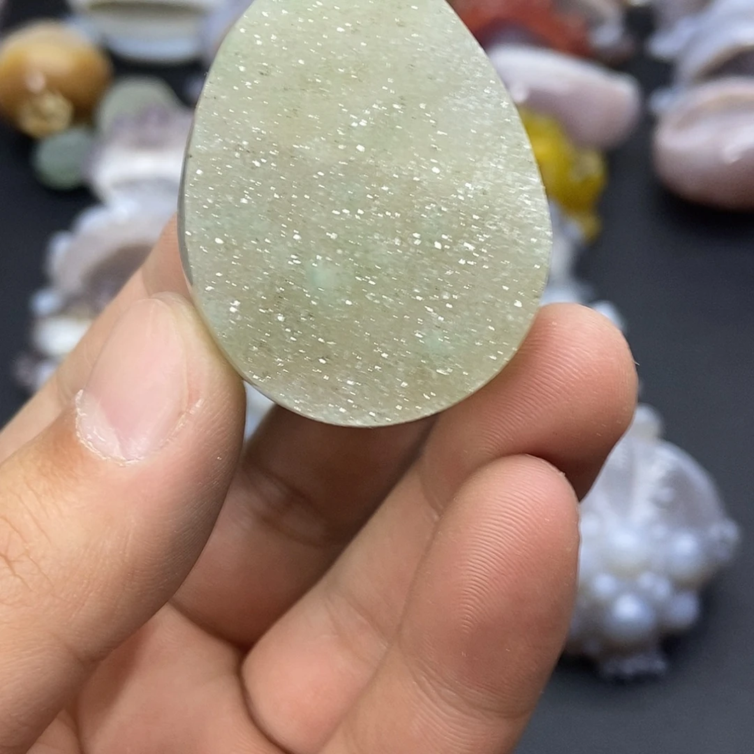 玛瑙/玉髓未镶嵌珠宝奇石