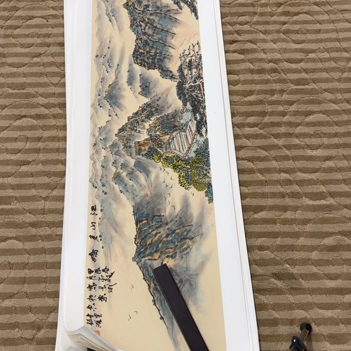 国画花鸟等图案为一体的