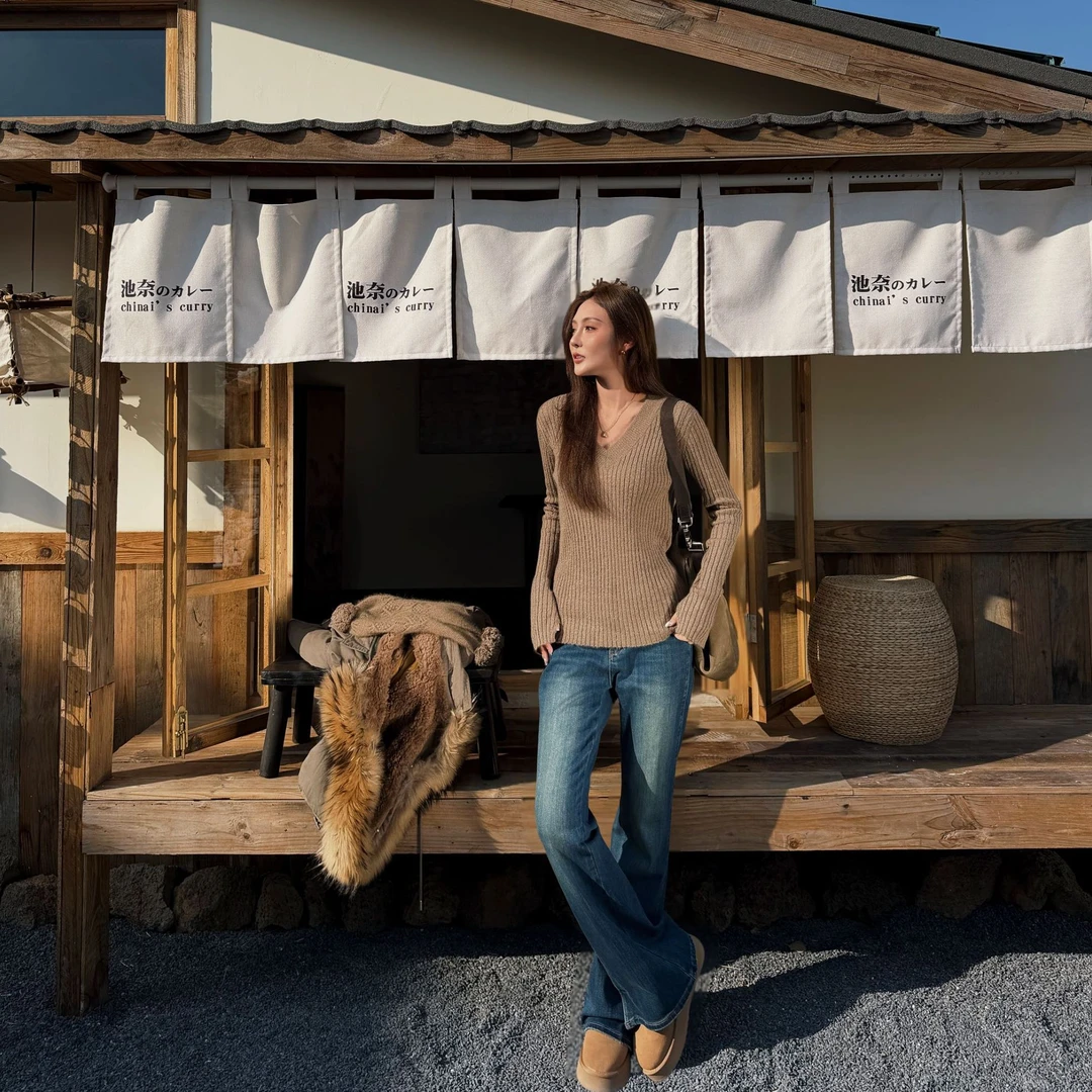 Moprobably李予诺「淑然」复古百搭显瘦水洗喇叭牛仔裤L5473031