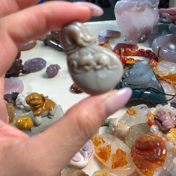 玛瑙/玉髓未镶嵌吊坠(不含链)
