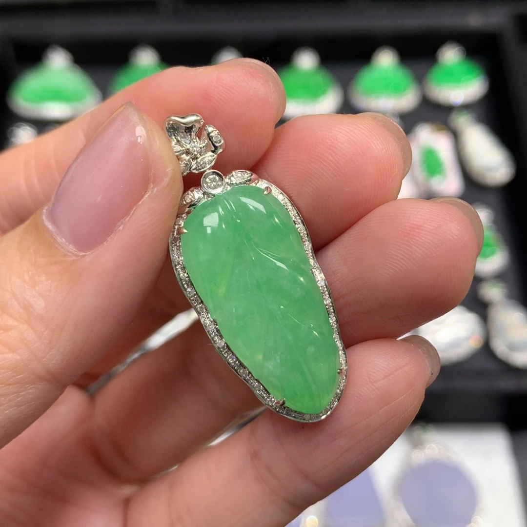 翡翠18K金镶嵌吊坠(不含链)