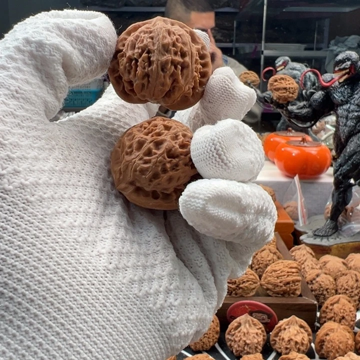 飝***文玩核桃吊坠宫灯