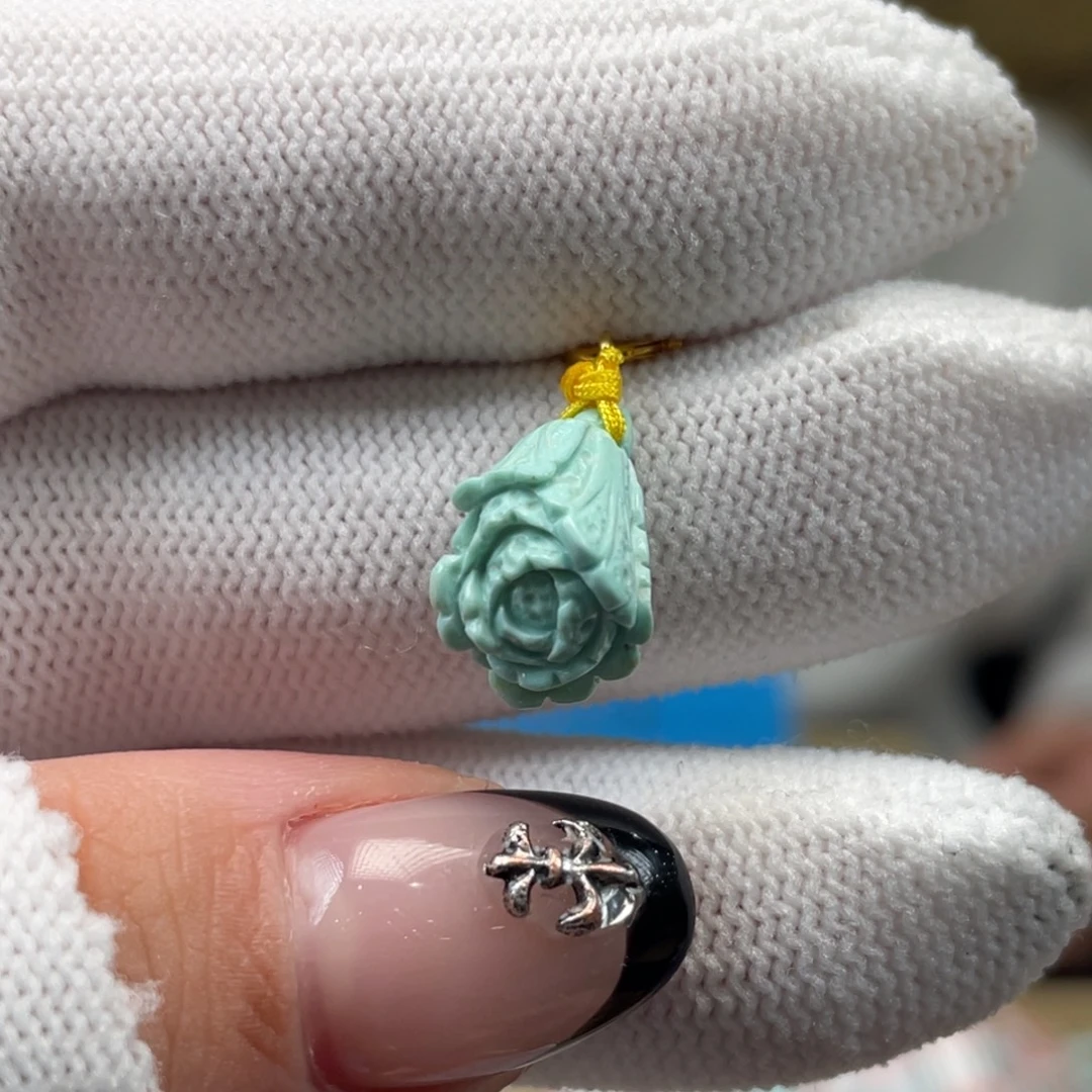 绿松石未镶嵌挂件