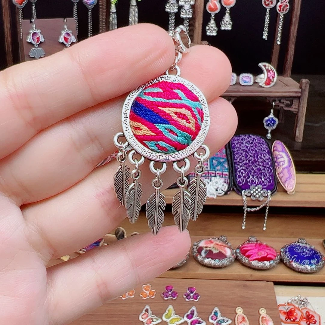 黄铜925银布艺手工刺绣