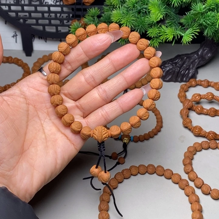 手串桃核玉龙脊手持