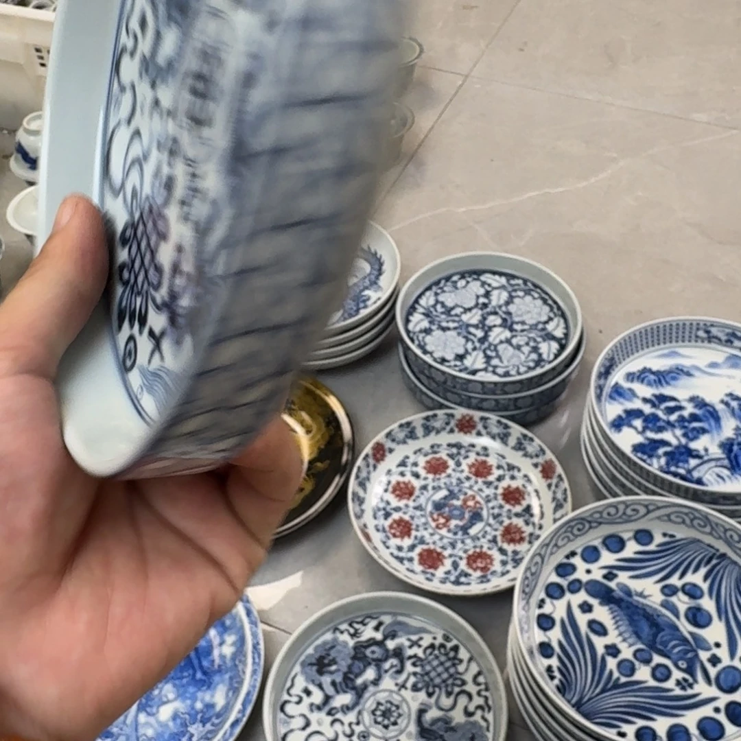 杯青花狮子大壶承