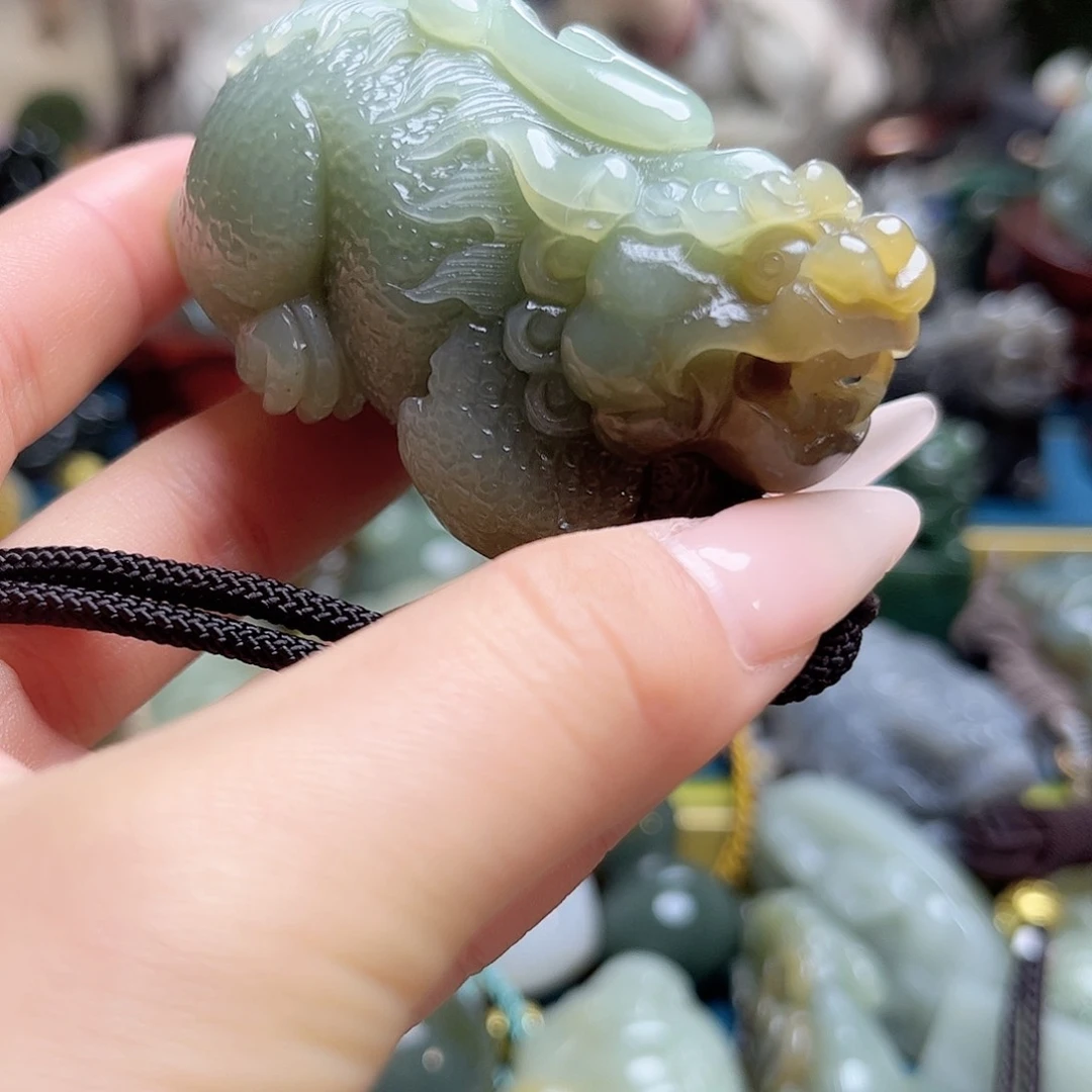 和田玉耳饰未镶嵌