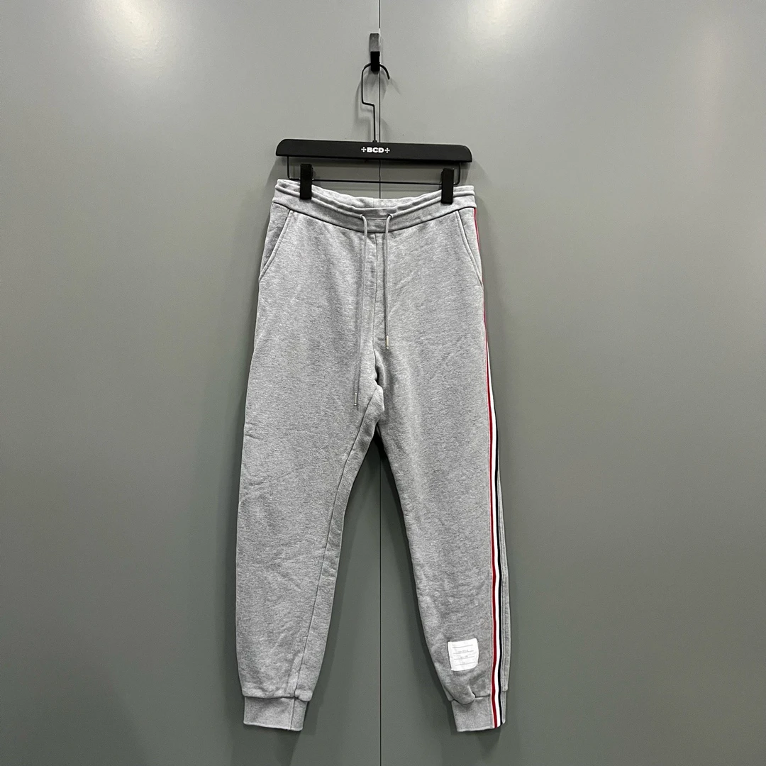 95新 THOMBROWNE （bb1）侧边条纹卫裤 1码/5800/bc011179