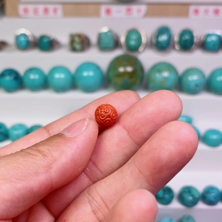 南红玛瑙未镶嵌珠宝奇石