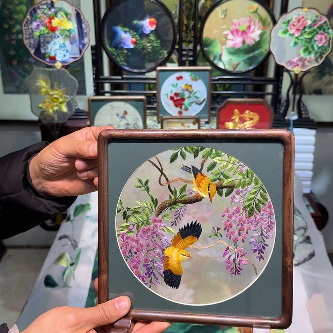 刺绣刺绣工艺精湛