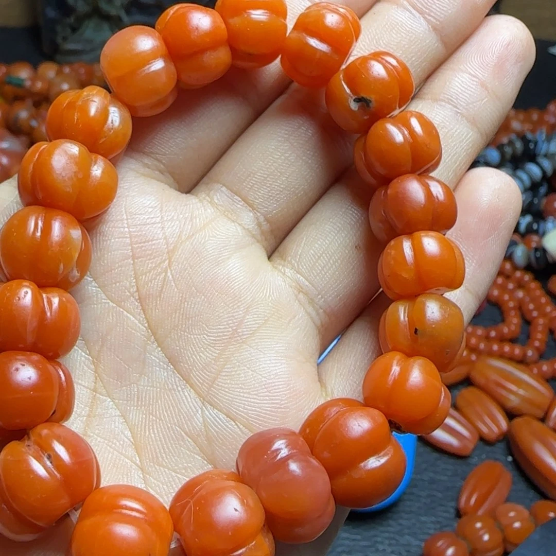 资***工玻璃颈饰保山好看