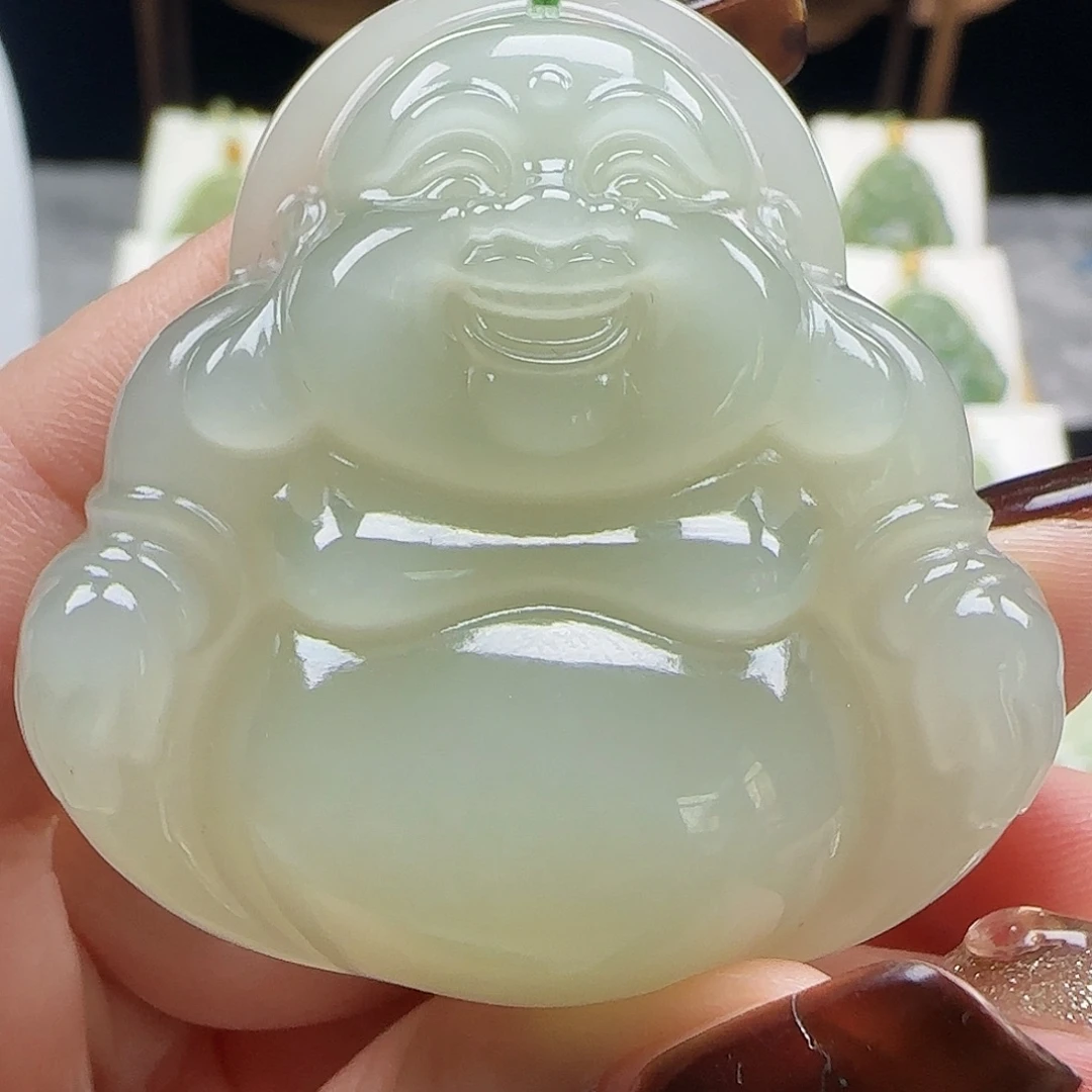 和田玉未镶嵌吊坠(赠链)