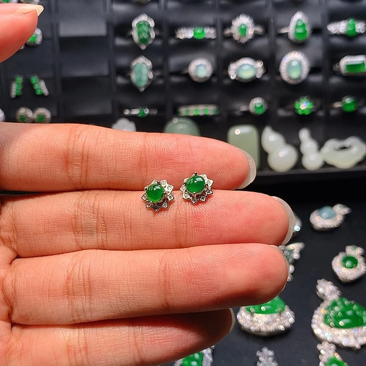 翡翠未镶嵌耳钉耳钉