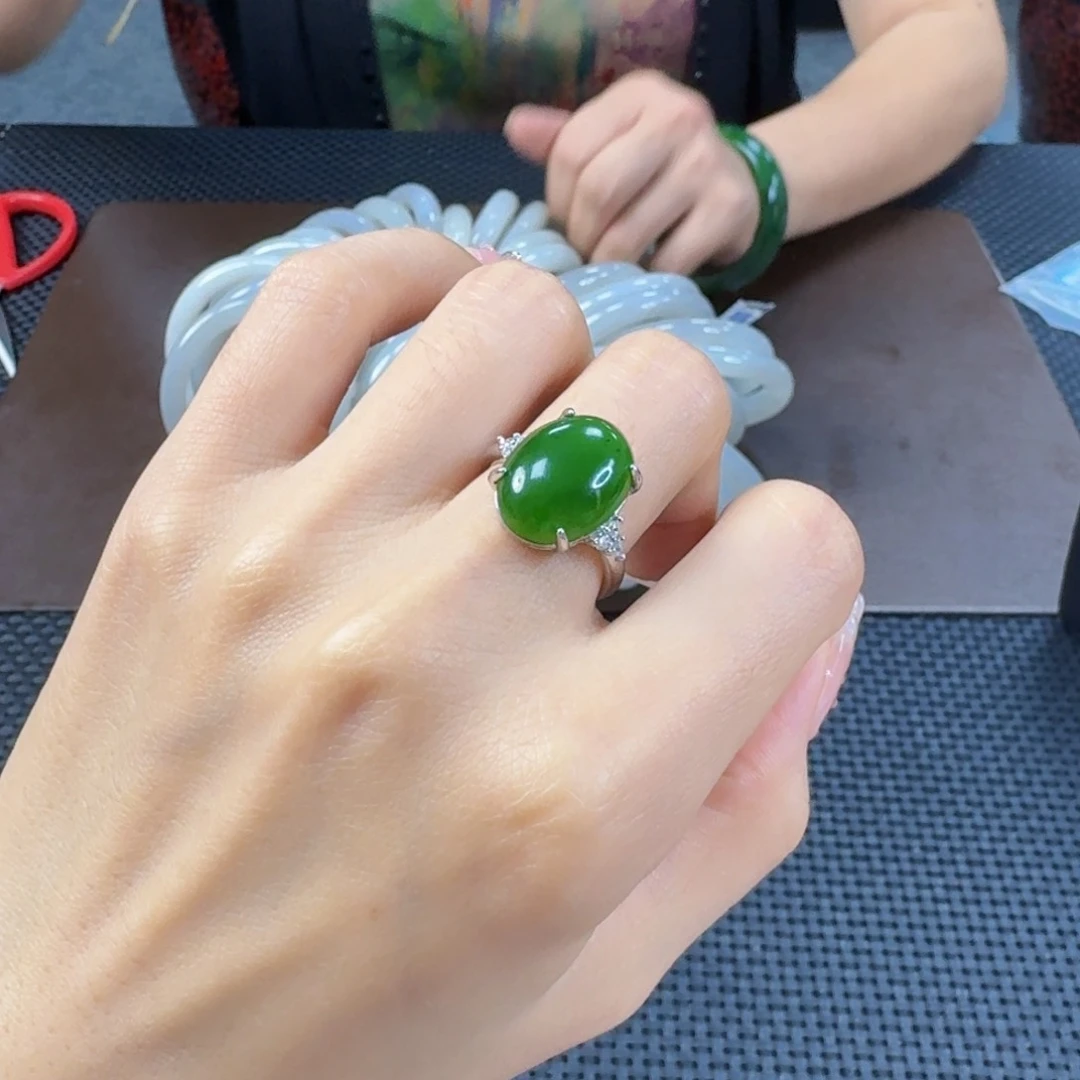 和田玉（碧玉）戒指合金