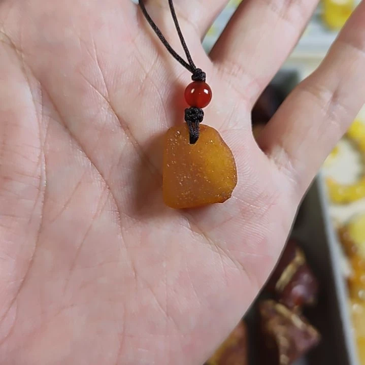 未镶嵌琥珀珠宝奇石全皮小挂件