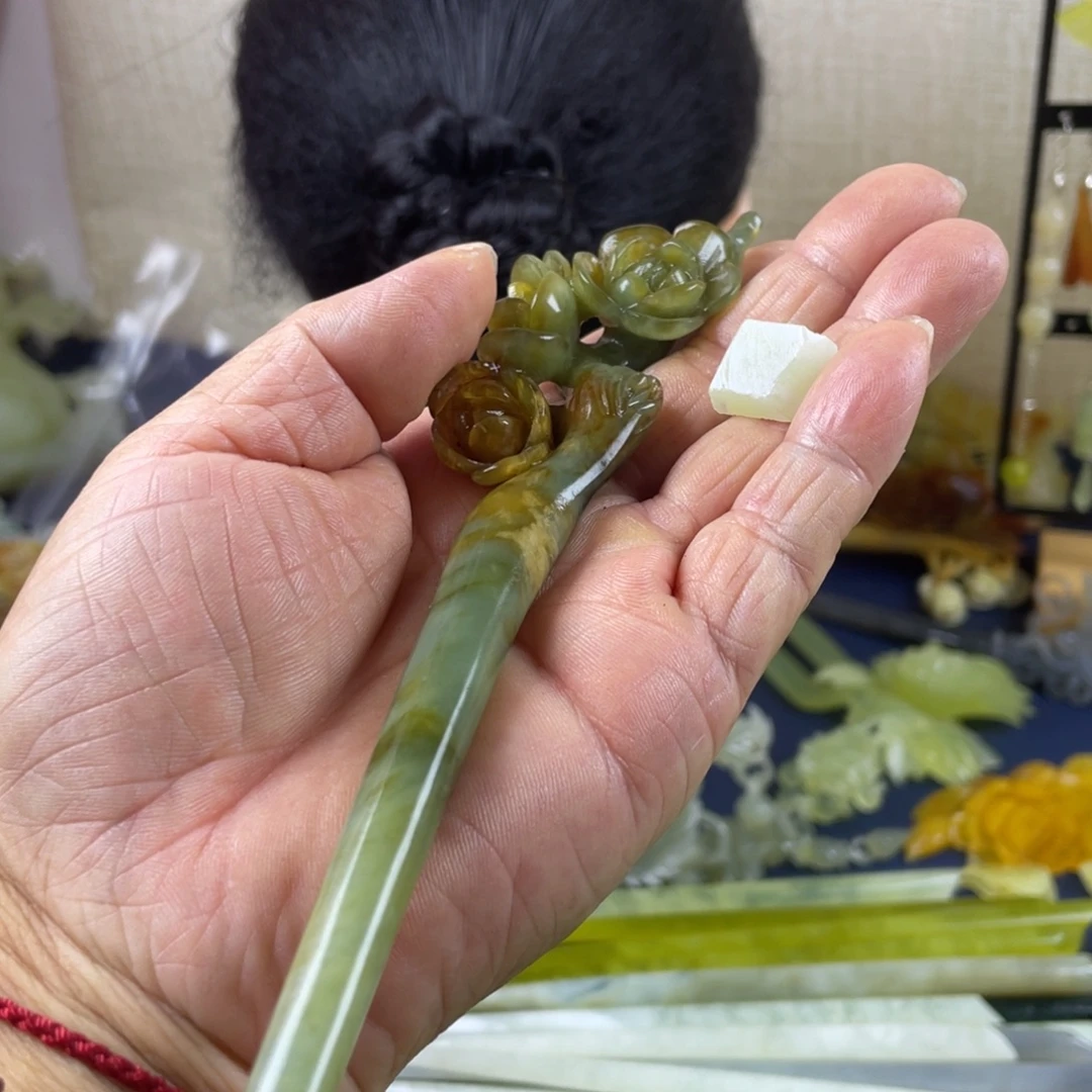 *****蛇纹石玉未镶嵌发饰