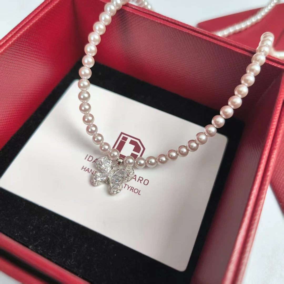 铜合金项链 《货号9074》曼塔玫瑰珠珠爆闪蝴蝶项链（链长40+5）