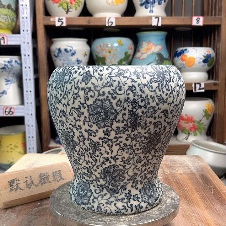 陶鱼尾复古青花陶瓷