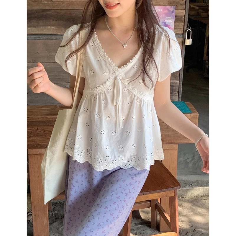 郭大喜-刺法式刺绣系带短袖衬衫女2025夏季新款韩系气质显瘦上衣