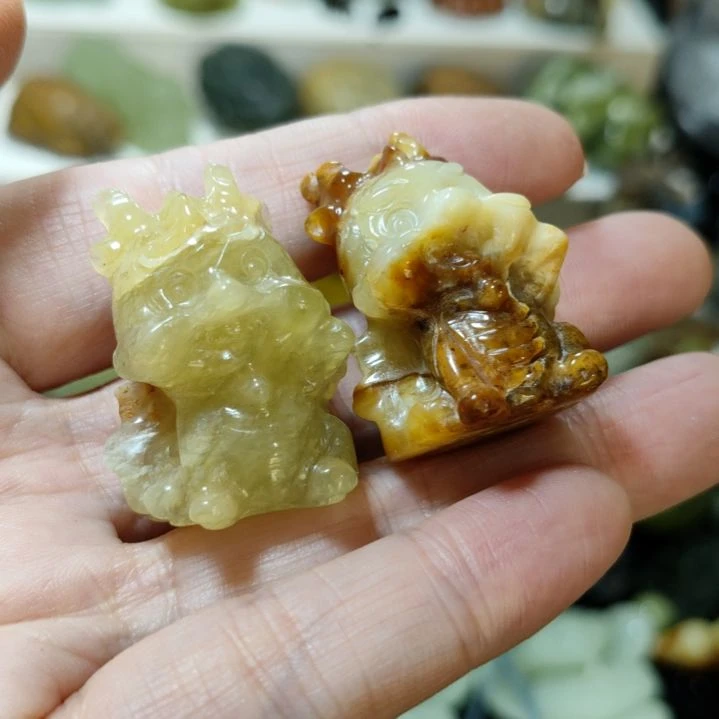 岫玉挂坠款式未镶嵌牟*生