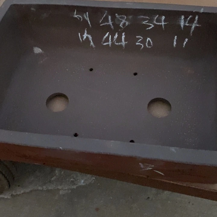 紫砂花盆只顾吃药睡