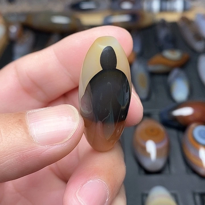 玛瑙/玉髓颈饰合金