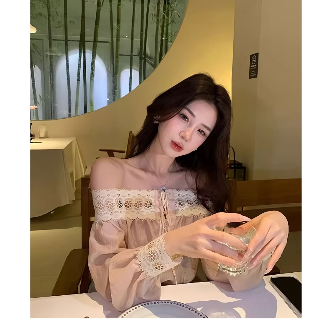 浮生半日 夏季新款高级感蕾丝灯笼袖一字肩上衣松紧半身裙两件套